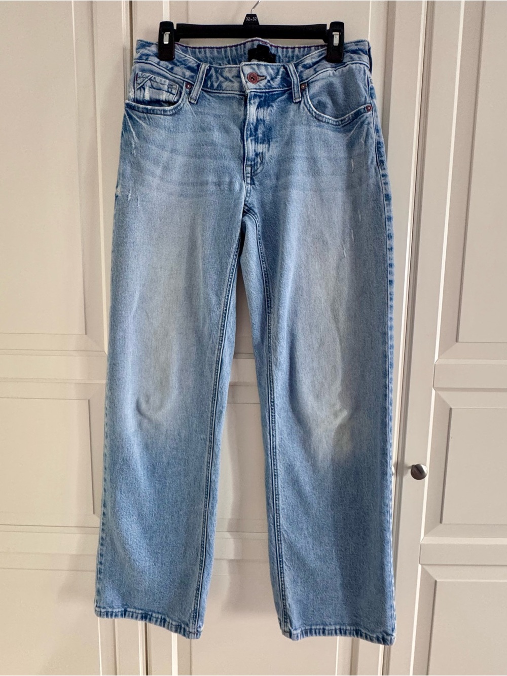 Wide-Leg Women's Jeans in Light Blue Wash